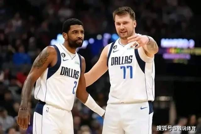 汉密尔顿第一次引起主教练的注意是在2017年曼城主场对阵水晶宫的比赛，当时他是一名球童。