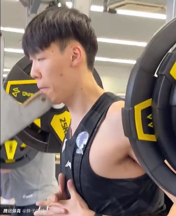 迷人的管家