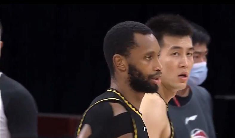 亚洲三级在线视频